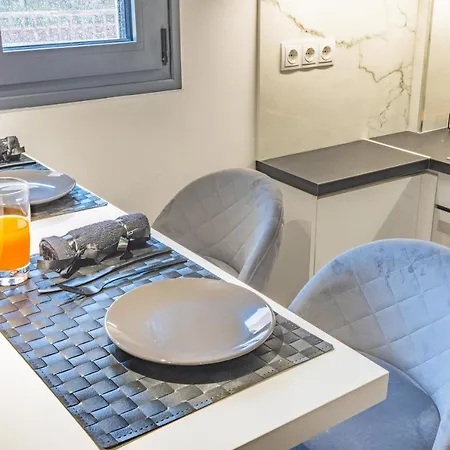 Hersonissos Gray Suites - Luxury In Perfect Location *